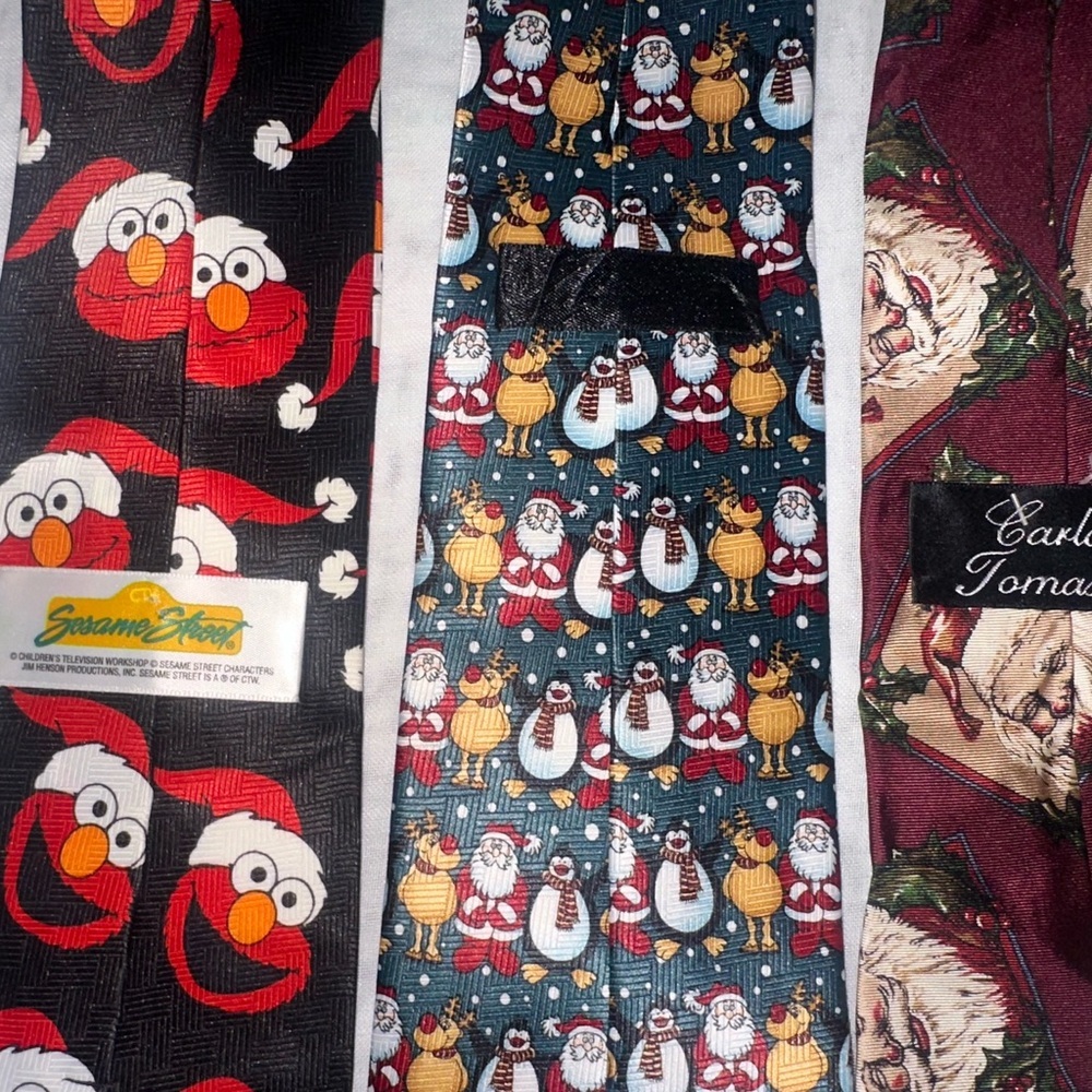 Sesame Street Festive Elmo and Santa Tie Collection - Picture 6 of 6